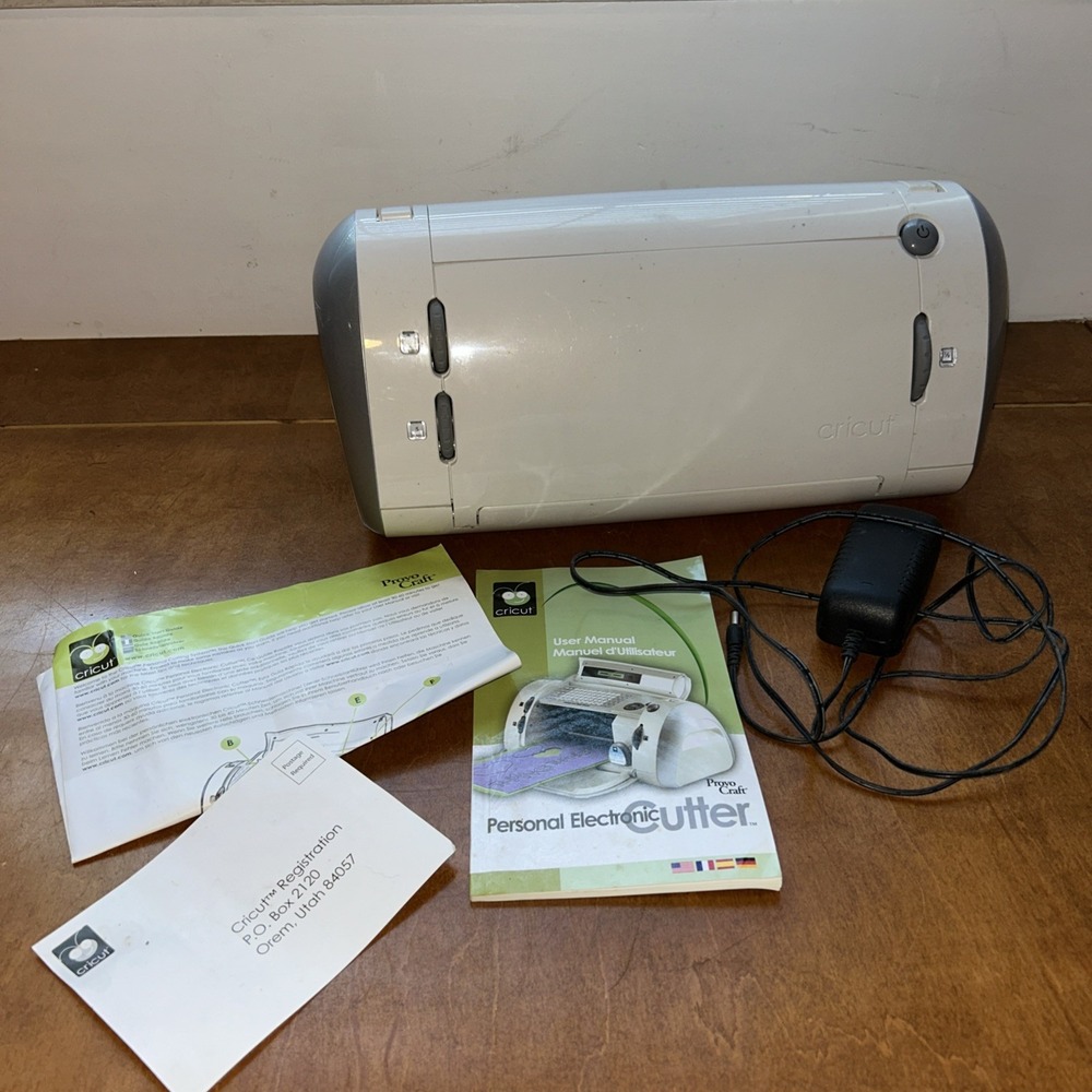 Provo Craft Cricut Expression Model CRV001 Die Cutting Machine NO Power adapter